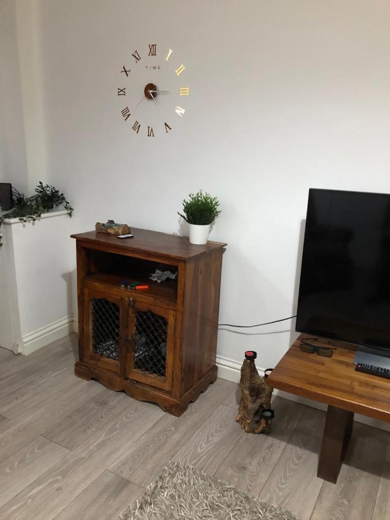 Bed and Breakfast Alpha House Лондон Екстер'єр фото