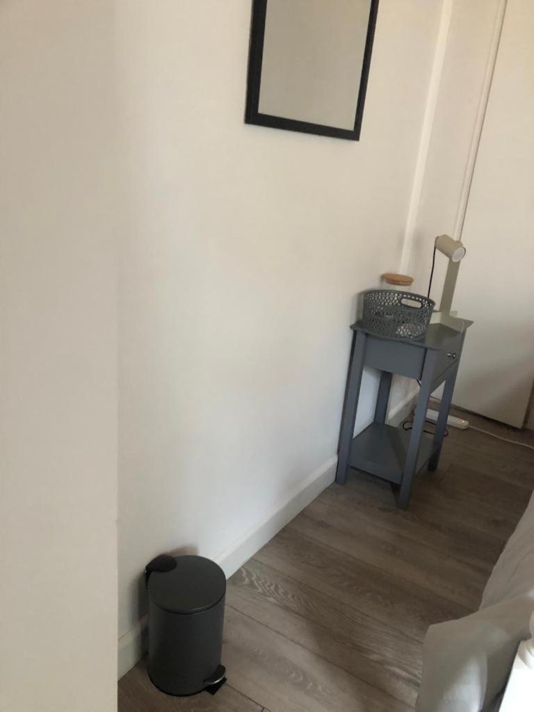 Bed and Breakfast Alpha House Лондон Екстер'єр фото