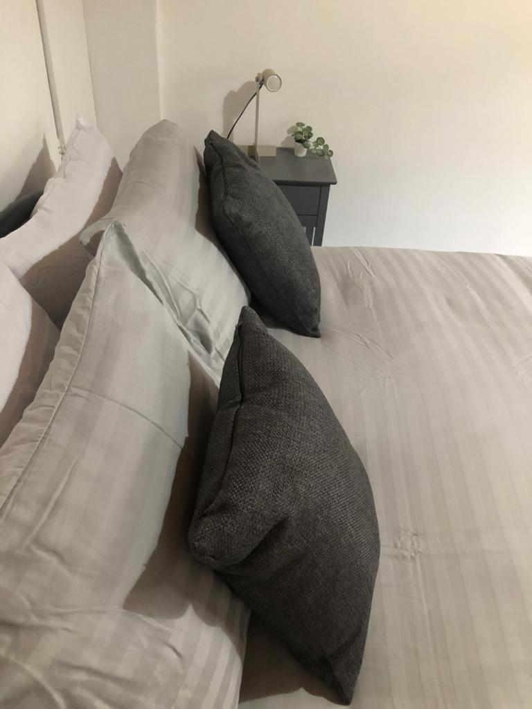 Bed and Breakfast Alpha House Лондон Екстер'єр фото